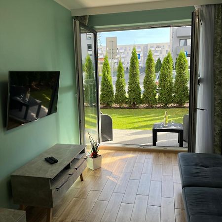 2 Tyskie Apartamenty Z Ogrodkiem Тыхы Экстерьер фото