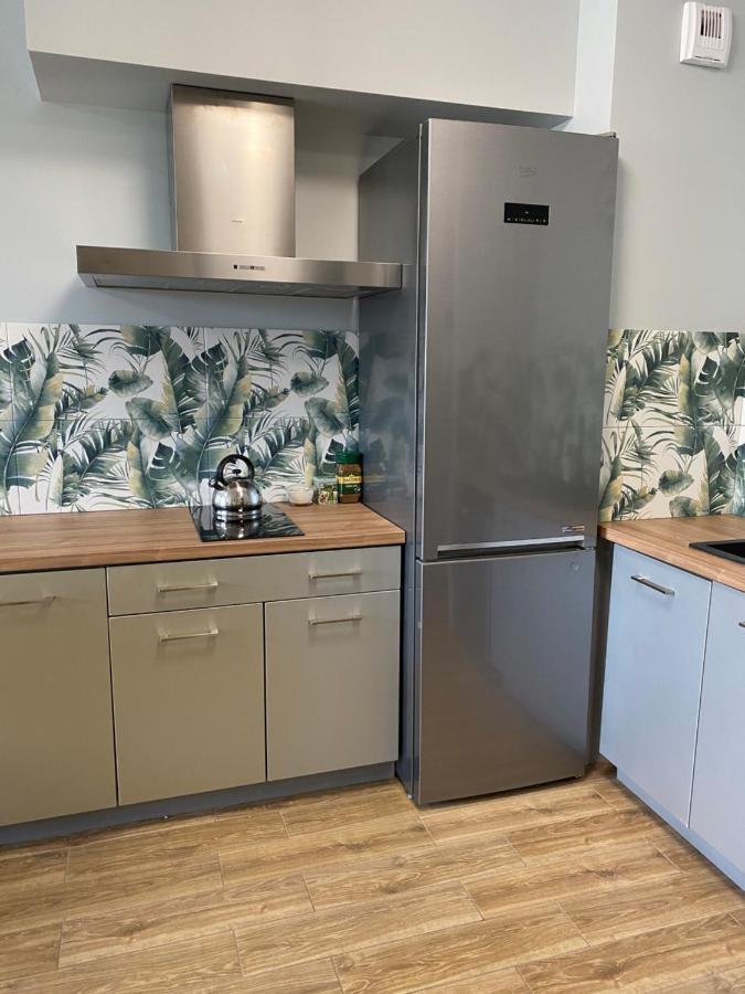 2 Tyskie Apartamenty Z Ogrodkiem Тыхы Экстерьер фото