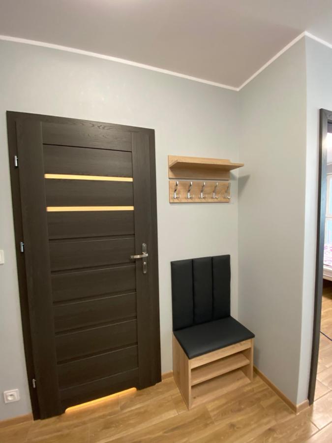 2 Tyskie Apartamenty Z Ogrodkiem Тыхы Экстерьер фото