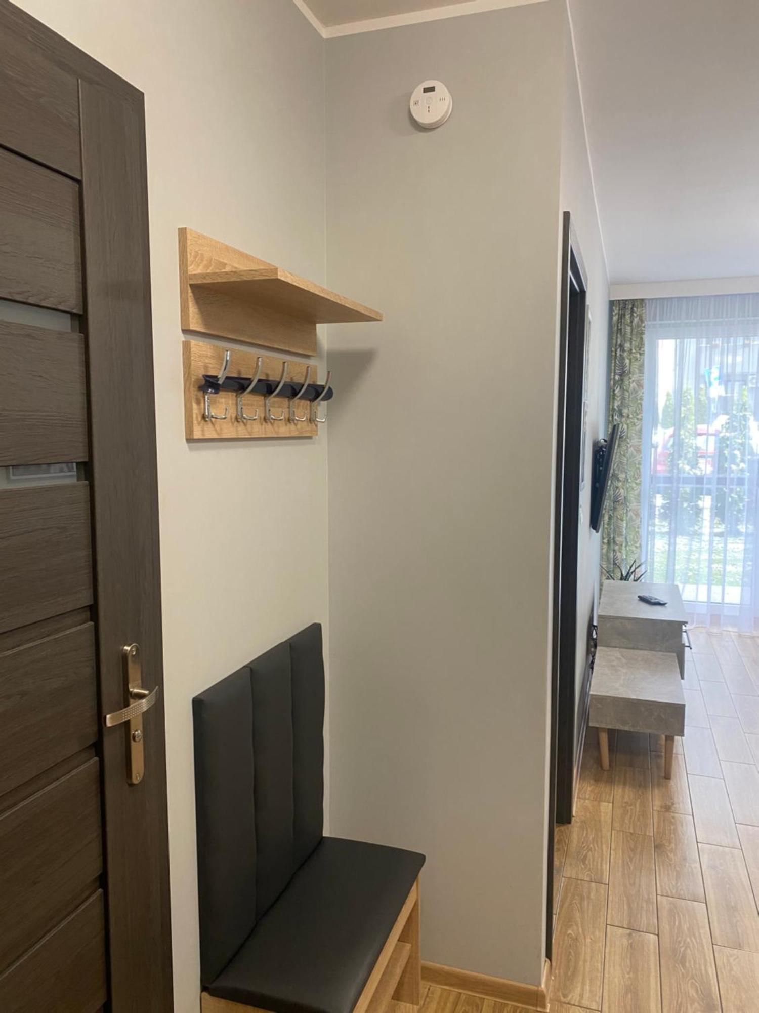 2 Tyskie Apartamenty Z Ogrodkiem Тыхы Экстерьер фото