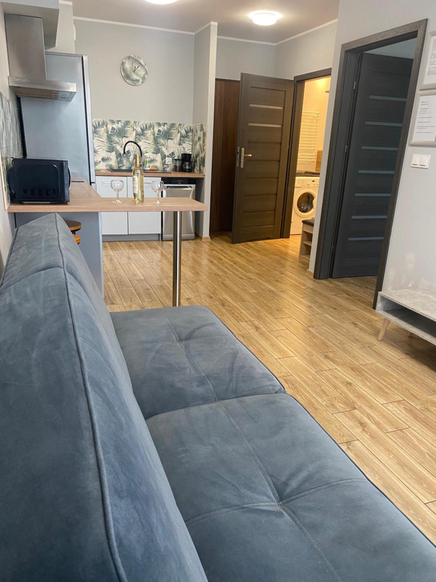 2 Tyskie Apartamenty Z Ogrodkiem Тыхы Экстерьер фото
